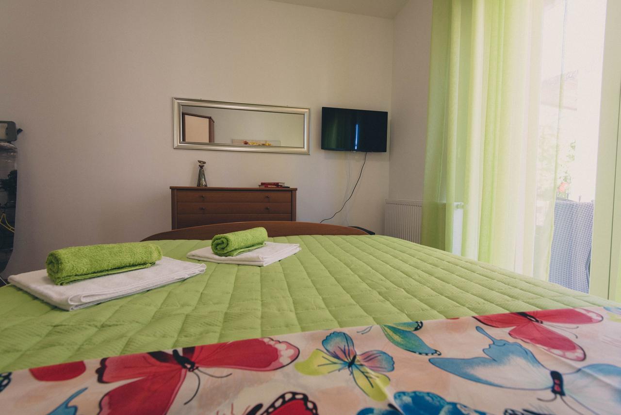 Apartments Sunny Garden Brodarica  Dış mekan fotoğraf